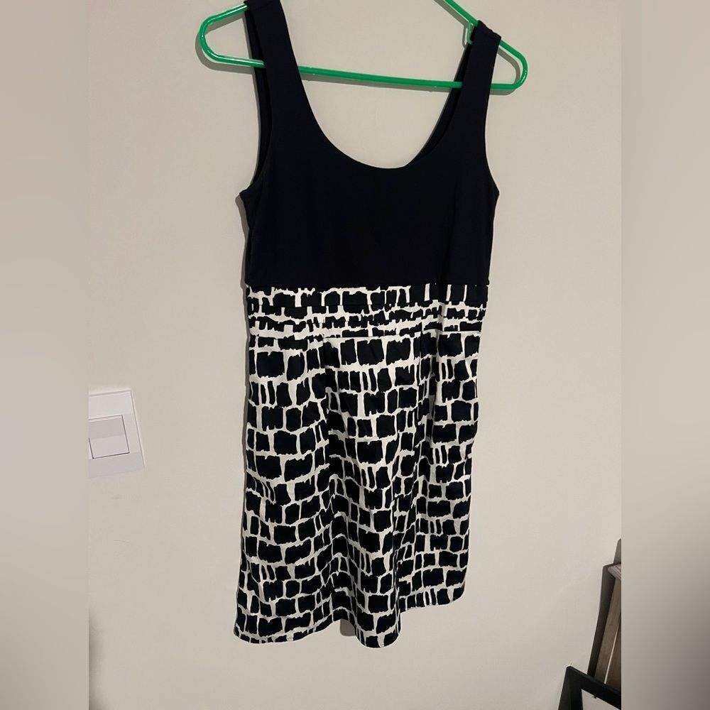 Boden Elegant Black and White Patterned Dress 6